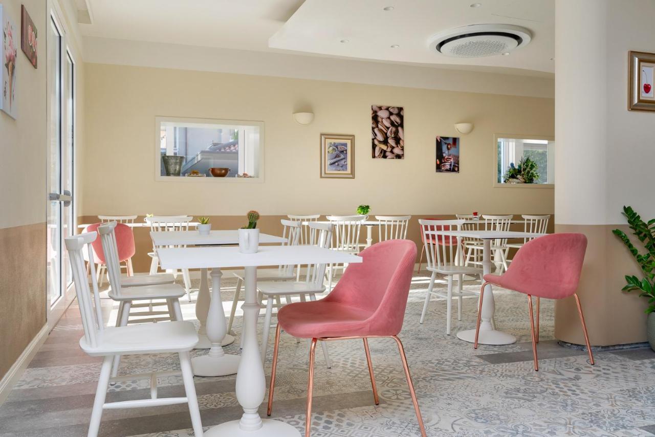 Pan Di Zenzero Icecream Hotel Rimini Eksteriør bilde